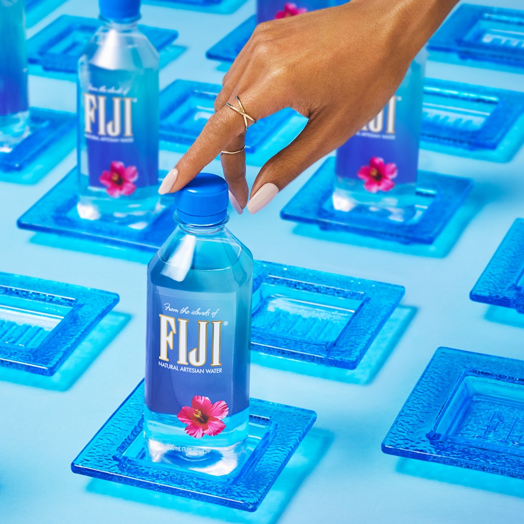FW170619-11_FIJI_Accessories_Post-2